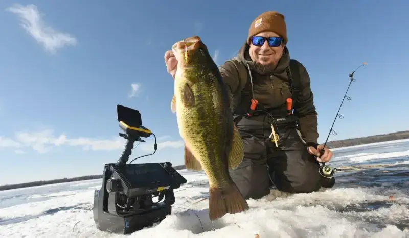 ice fishing with the best underwater camera